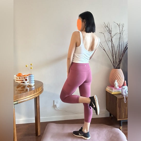 Lululemon Align crop 21” in Misty Merlot (pink) - Size 4 - Picture 4 of 14